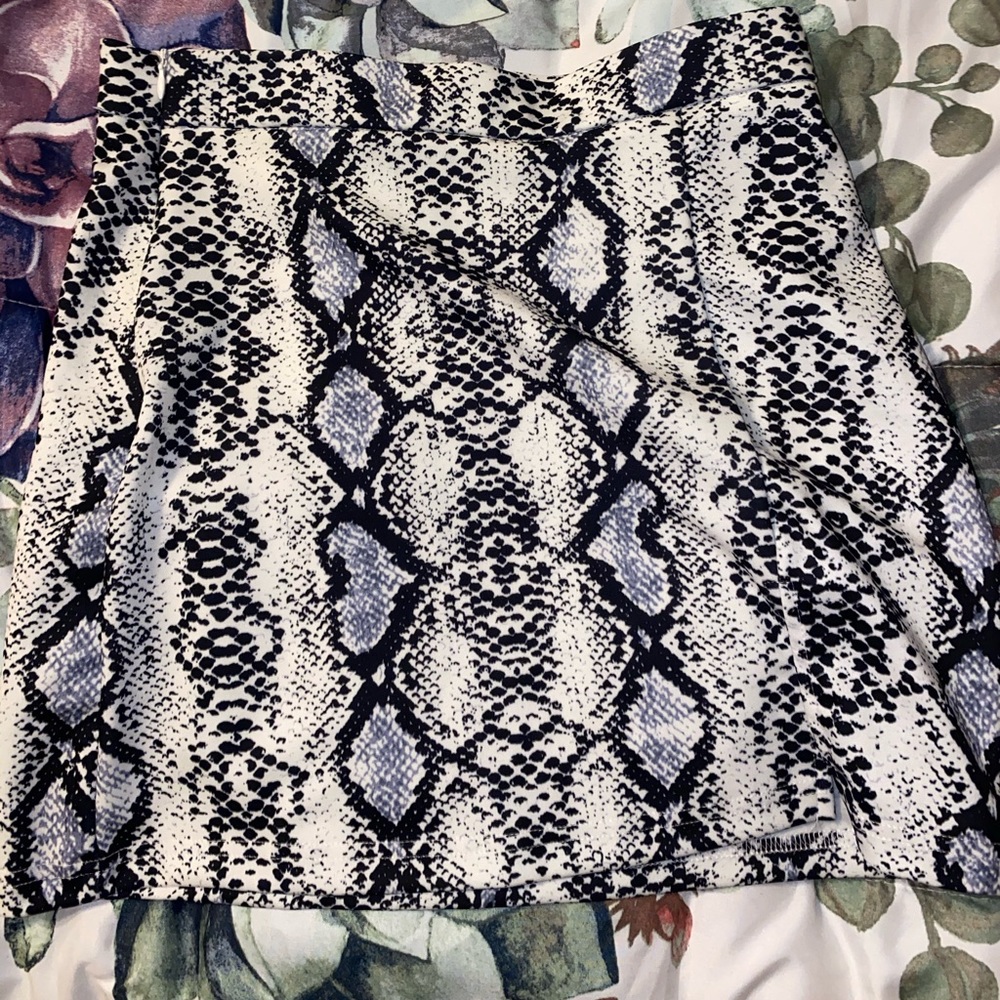 Snake print skirt